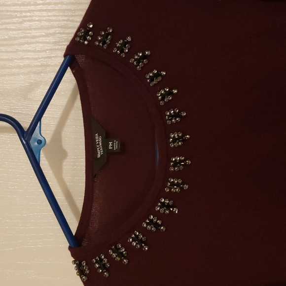 Vera Wang sweater - Picture 2 of 3